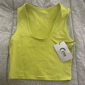 brand new, never worn zyia active top in lime.